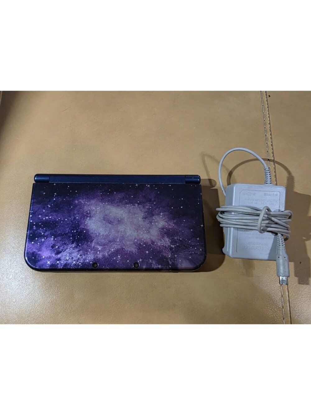 Nintendo 3DS XL Galaxy Edition W/ Charger, stylus, pokemon alpha sapphire instal